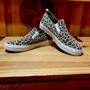 Leopard Old Navy slip ons